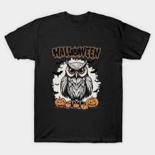 Owl and carving pumpkin Halloween T-Shirt